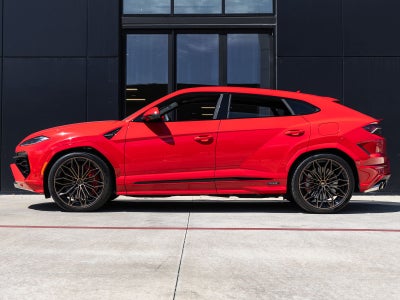 2026 Lamborghini Urus SE