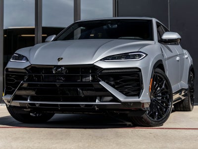 2026 Lamborghini Urus SE