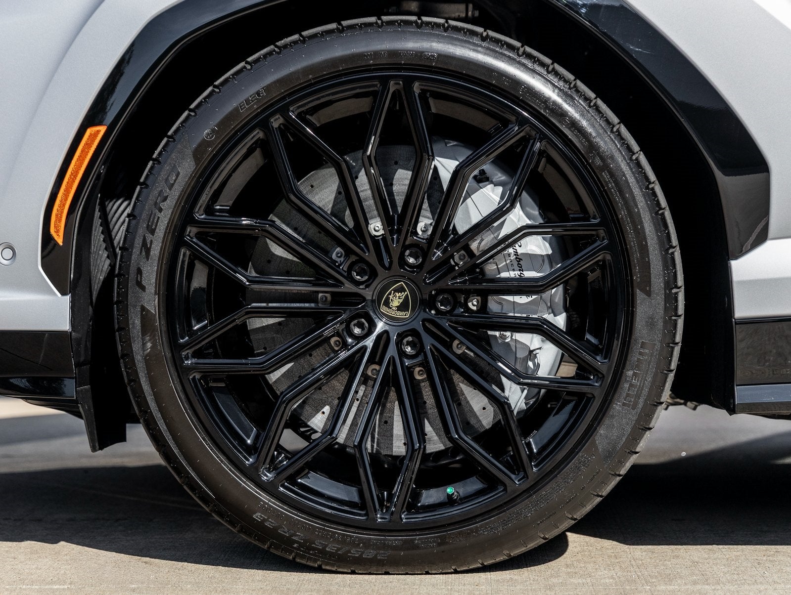 2026 Lamborghini Urus SE