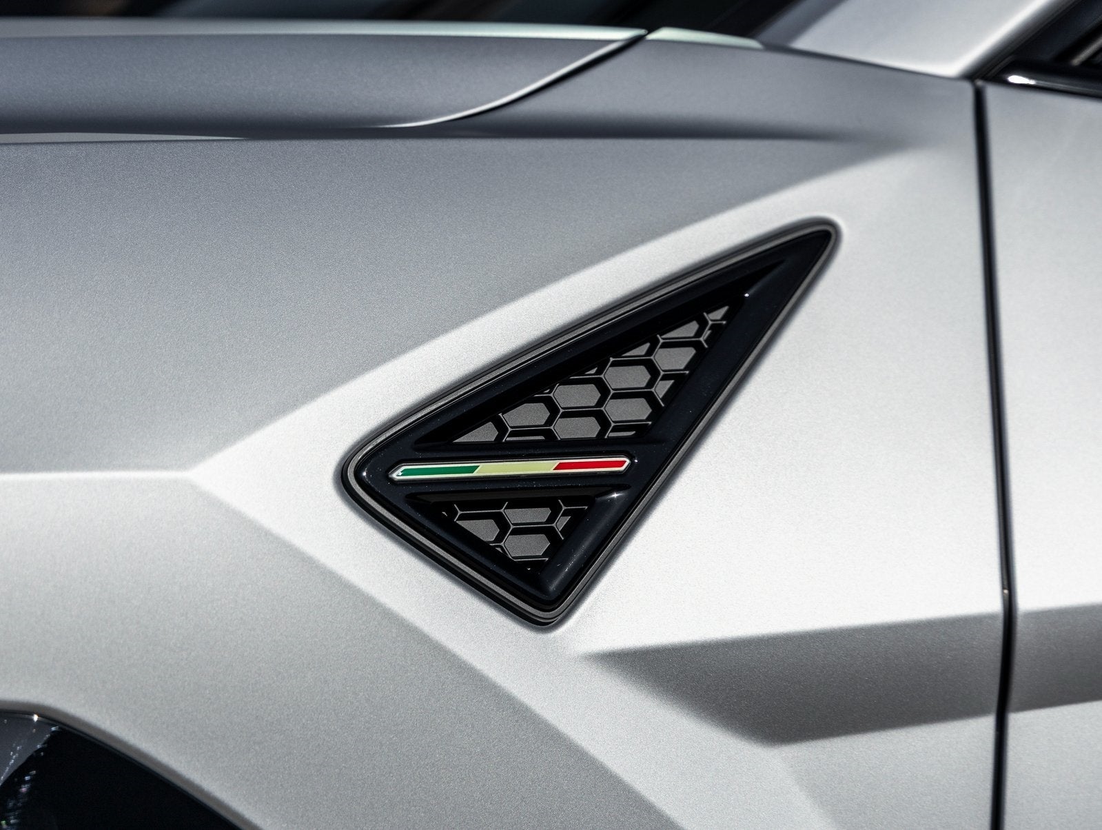 2026 Lamborghini Urus SE