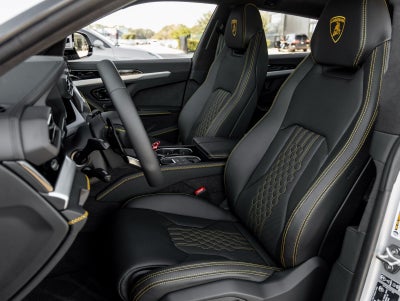 2026 Lamborghini Urus SE