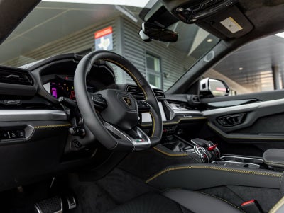 2026 Lamborghini Urus SE