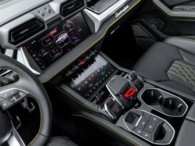 2026 Lamborghini Urus SE