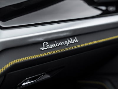 2026 Lamborghini Urus SE