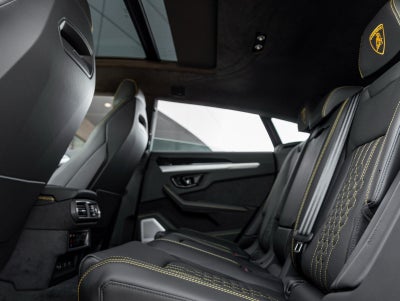 2026 Lamborghini Urus SE