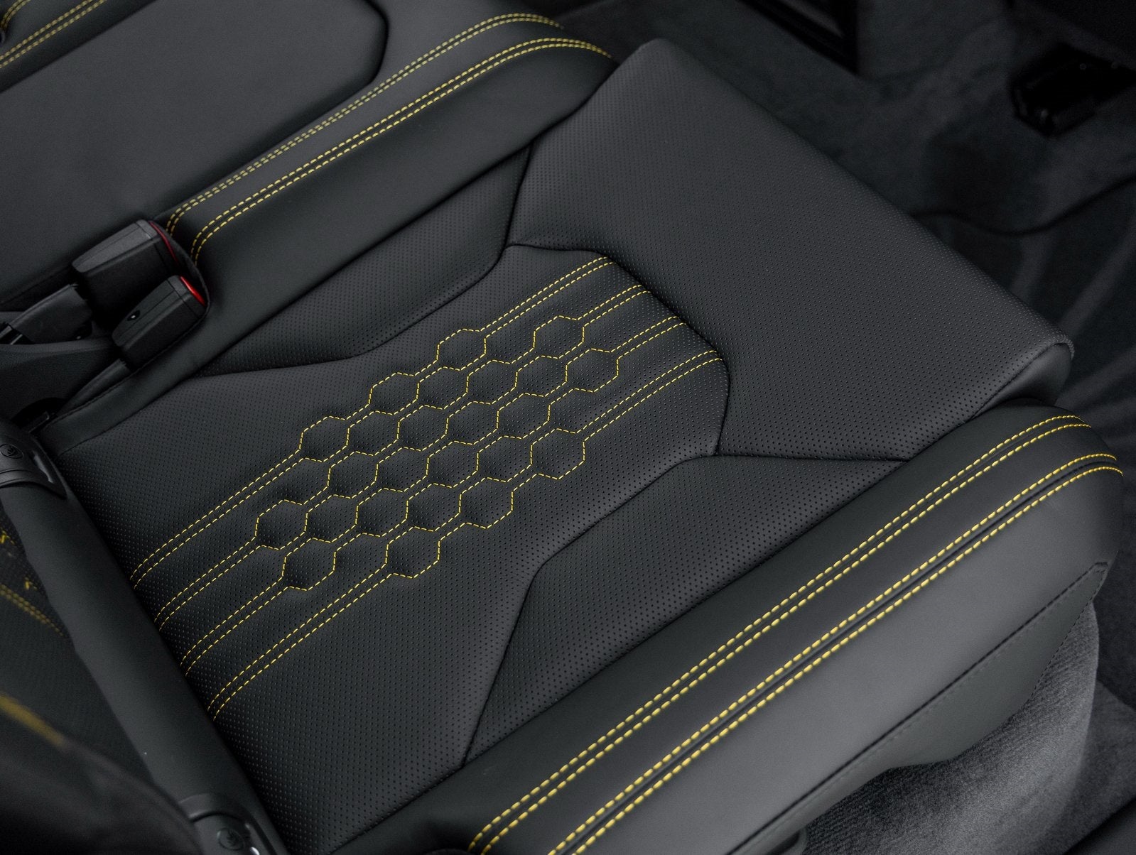 2026 Lamborghini Urus SE