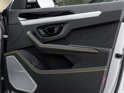 2026 Lamborghini Urus SE