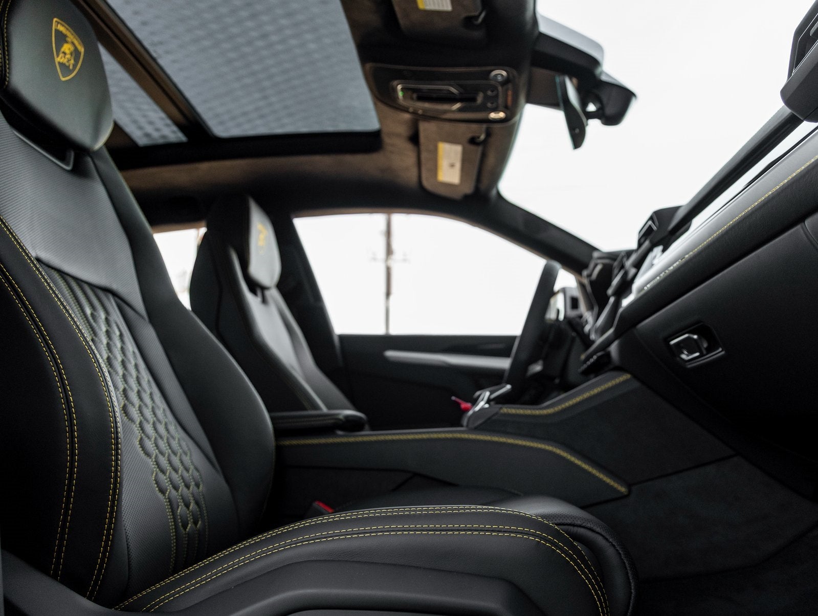 2026 Lamborghini Urus SE