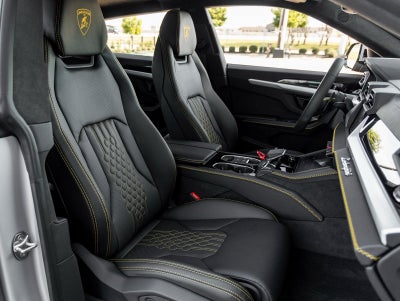 2026 Lamborghini Urus SE