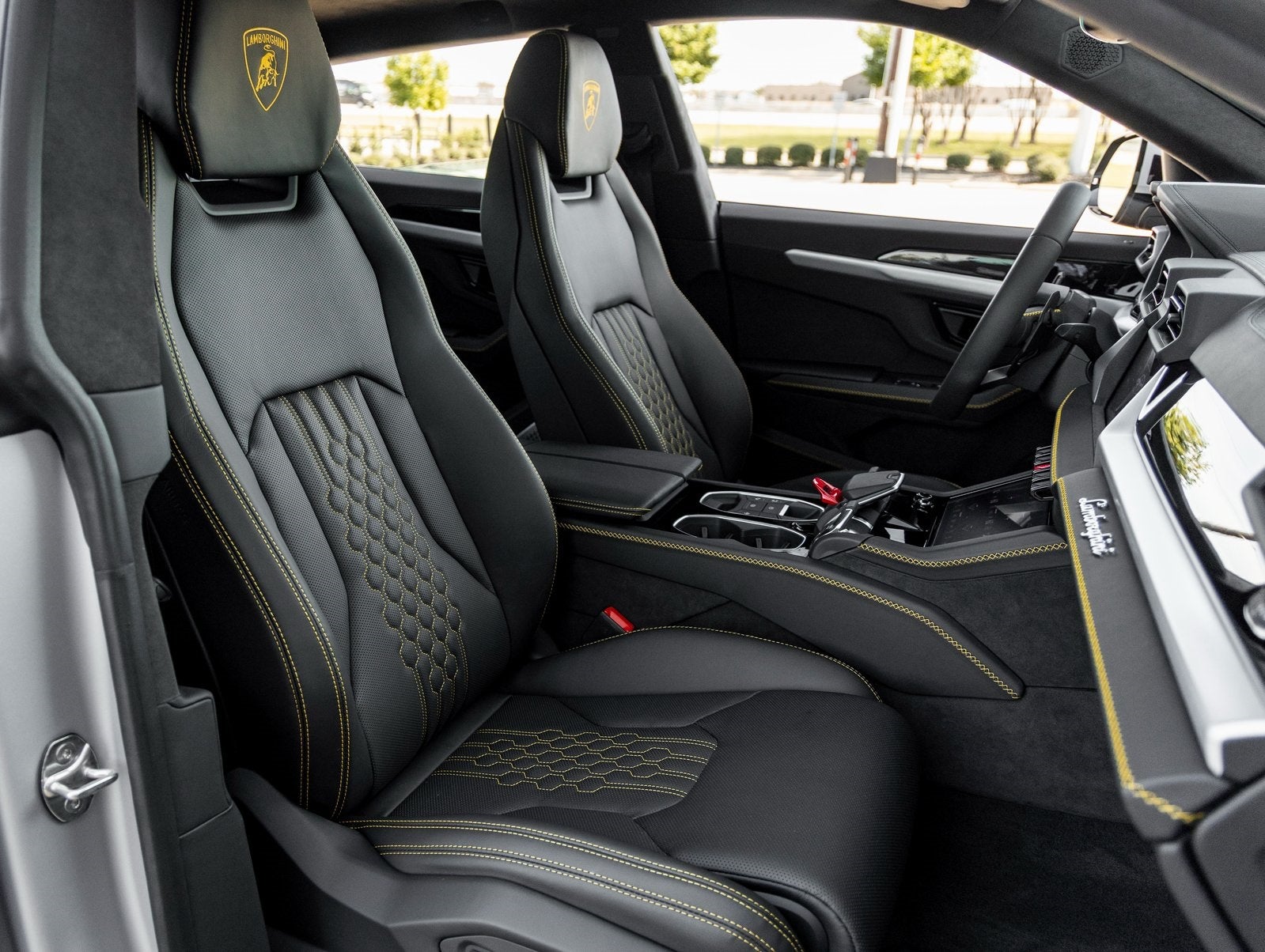 2026 Lamborghini Urus SE