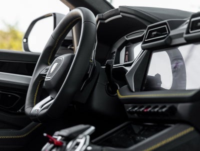 2026 Lamborghini Urus SE