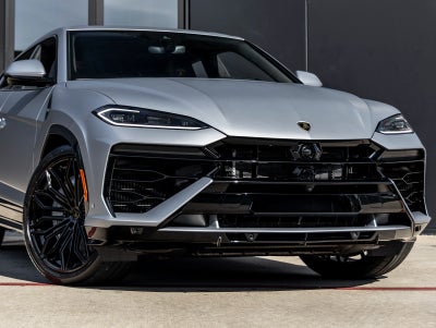 2026 Lamborghini Urus SE
