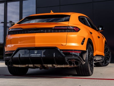 2026 Lamborghini Urus SE