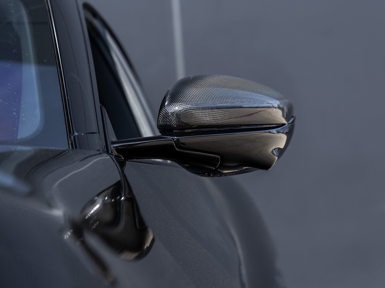 2025 Ferrari Purosangue Base