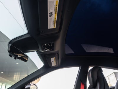 2025 Ferrari Purosangue Base