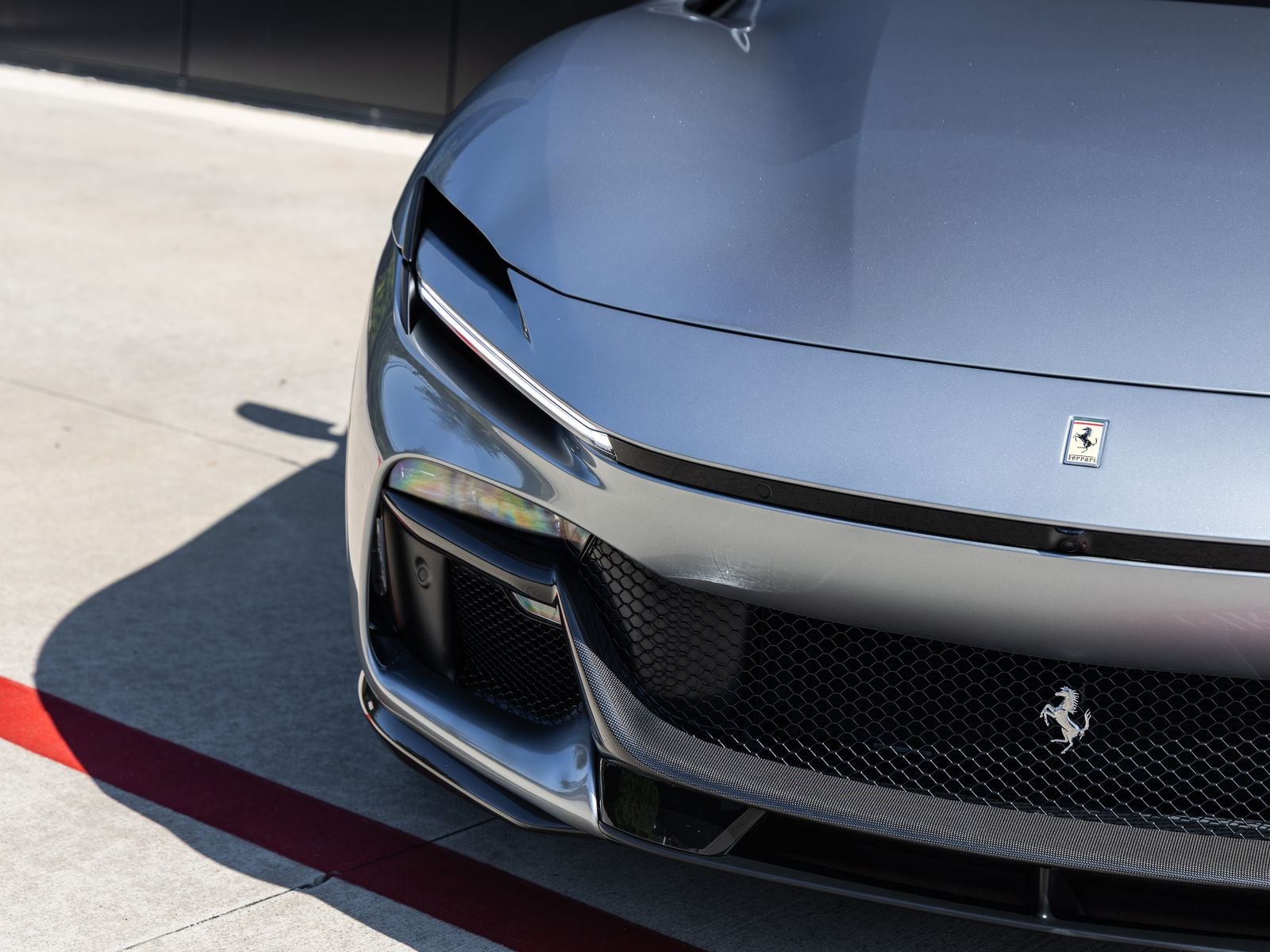 2025 Ferrari Purosangue Base