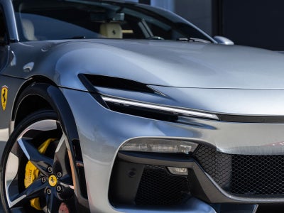 2025 Ferrari Purosangue Base