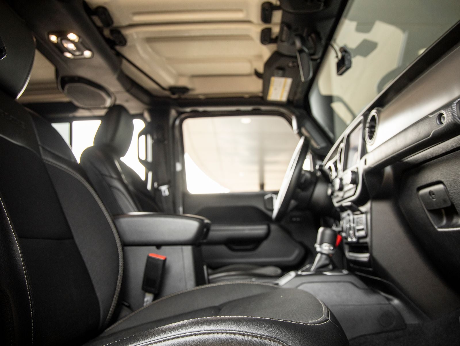 2021 Jeep Gladiator Base