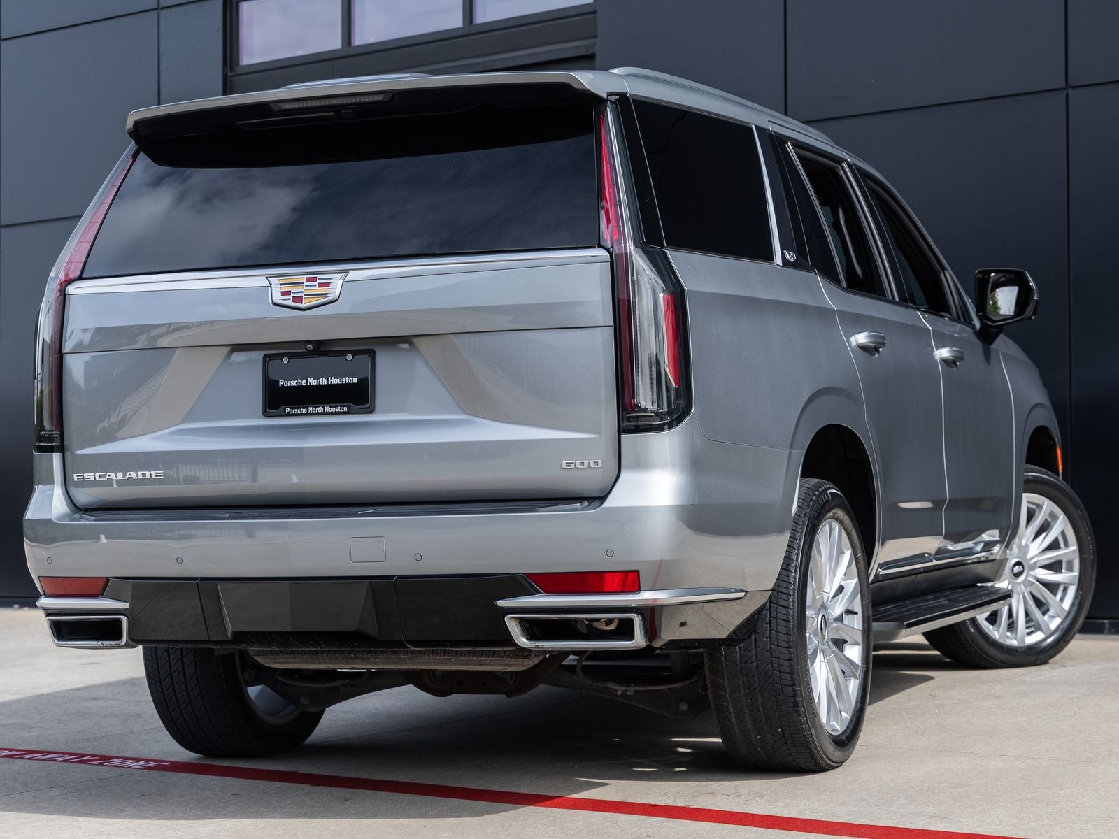 2024 Cadillac Escalade Luxury