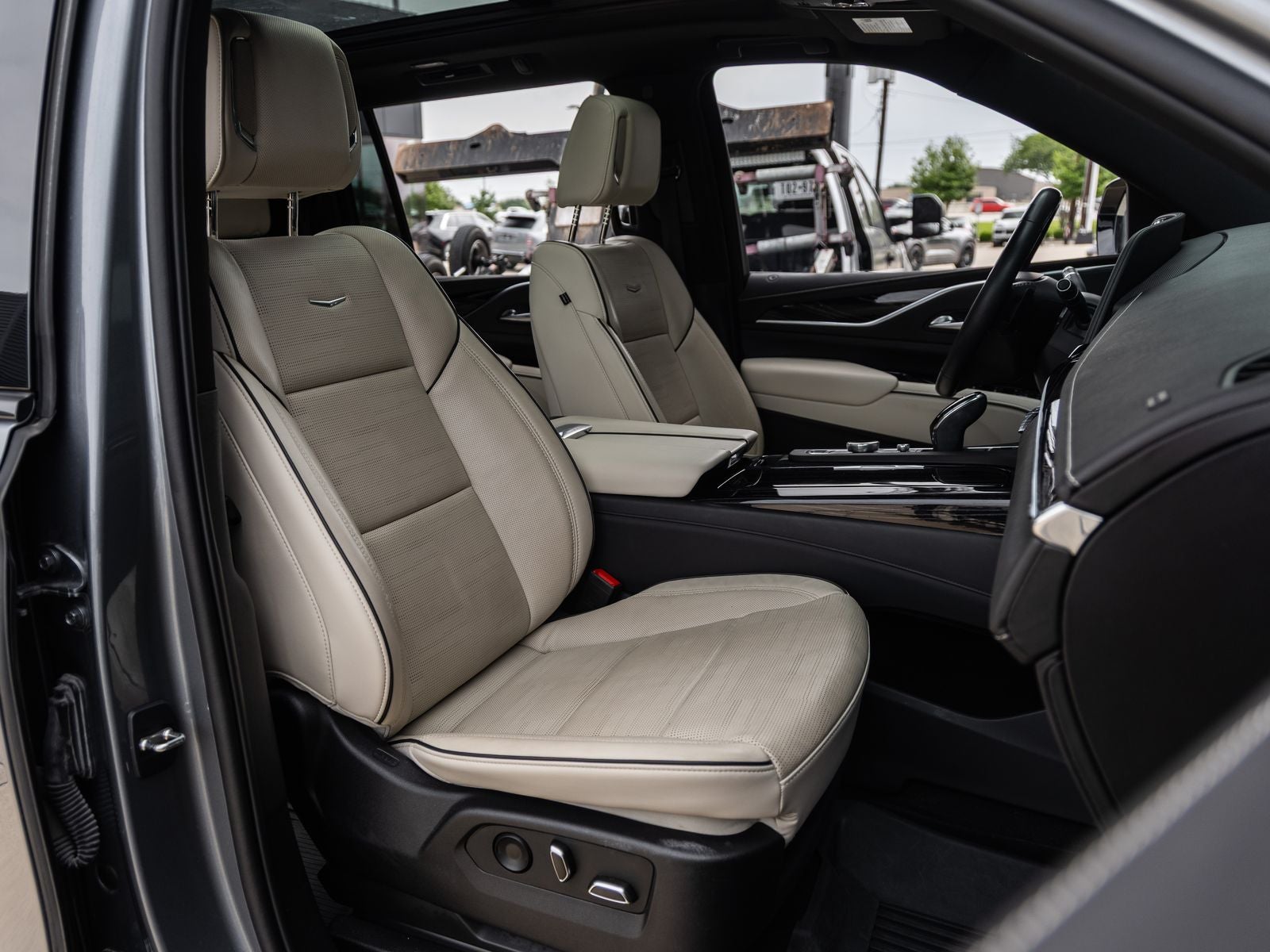 2022 Cadillac Escalade ESV Sport
