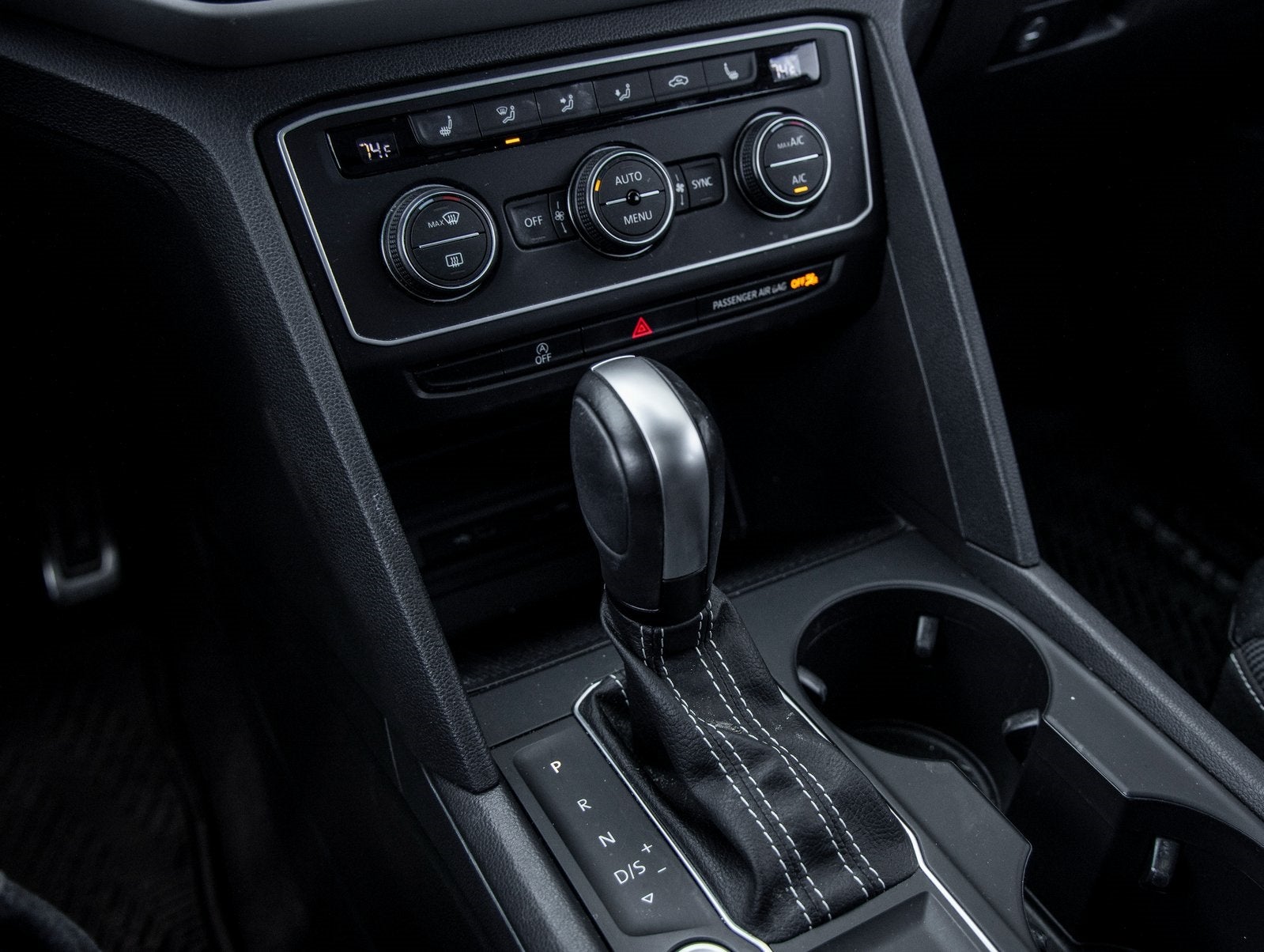 2021 Volkswagen Atlas Cross Sport 3.6L V6 SE w/Technology R-Line