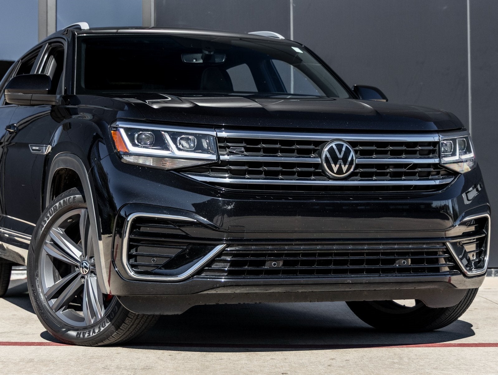2021 Volkswagen Atlas Cross Sport 3.6L V6 SE w/Technology R-Line