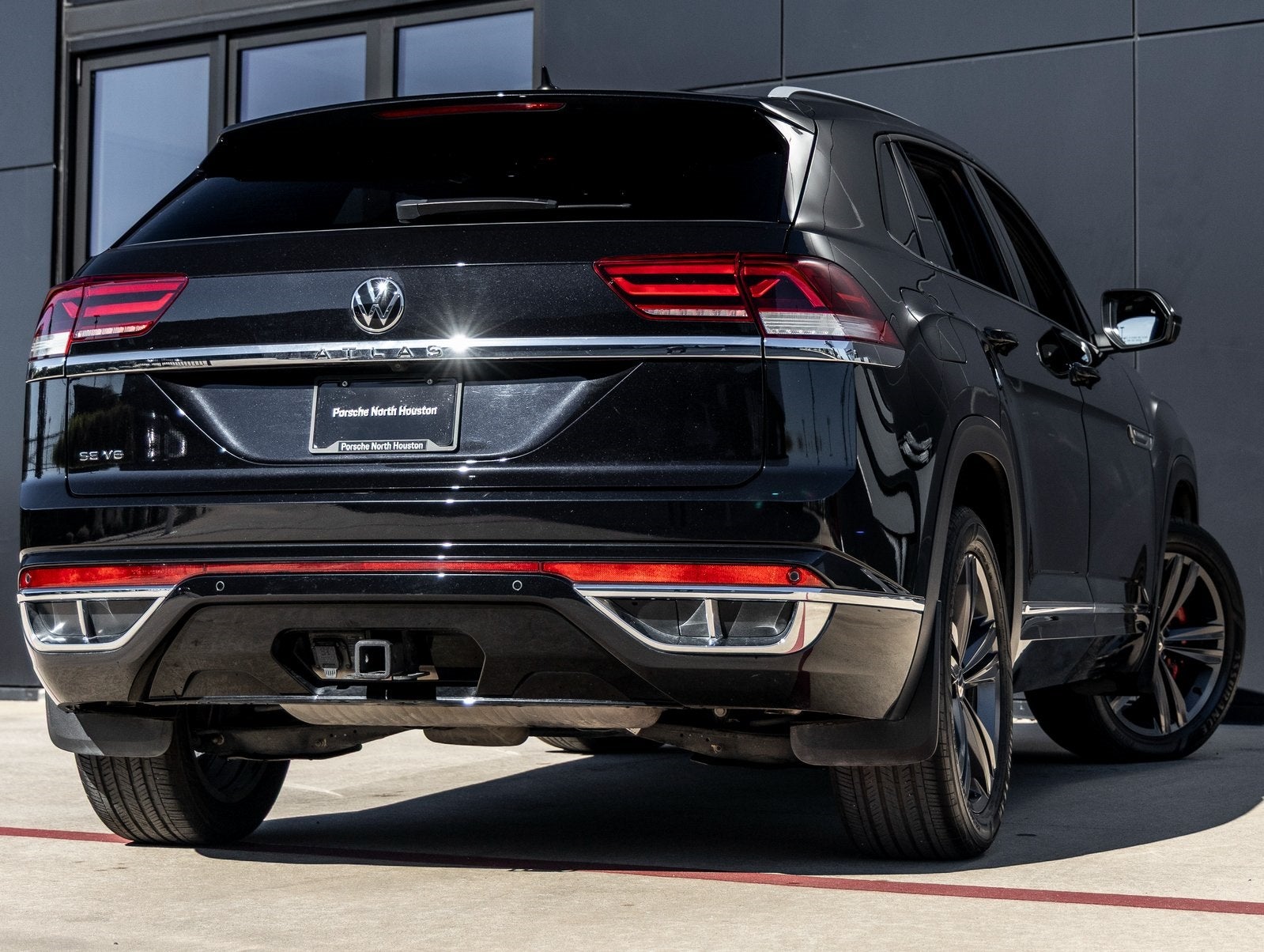 2021 Volkswagen Atlas Cross Sport 3.6L V6 SE w/Technology R-Line