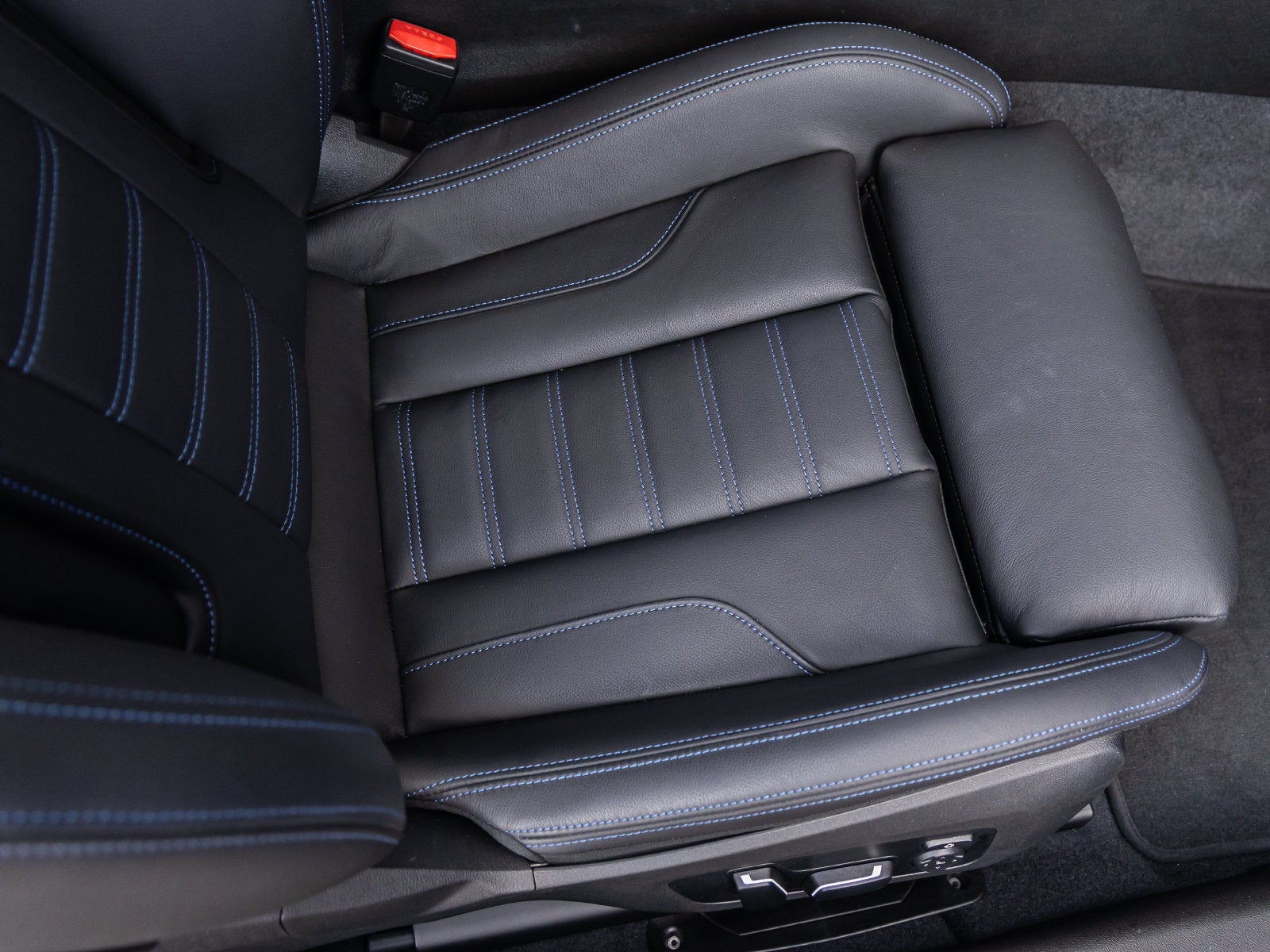 2024 BMW M2 Base