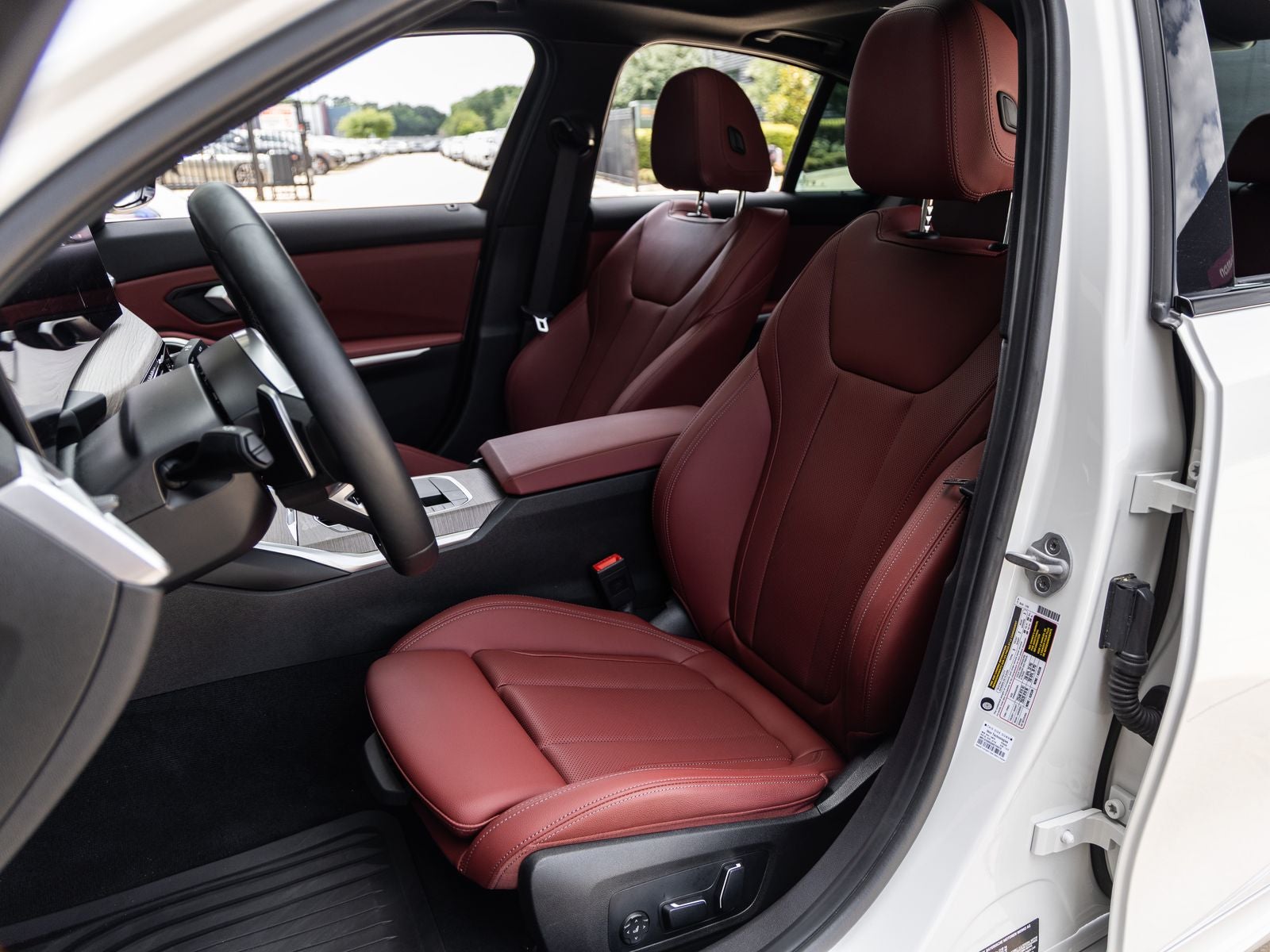 2025 BMW 3 Series 330i