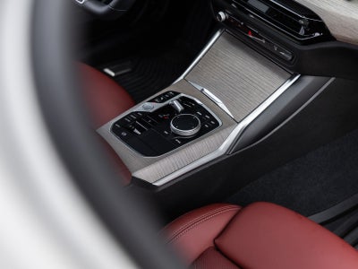 2025 BMW 3 Series 330i