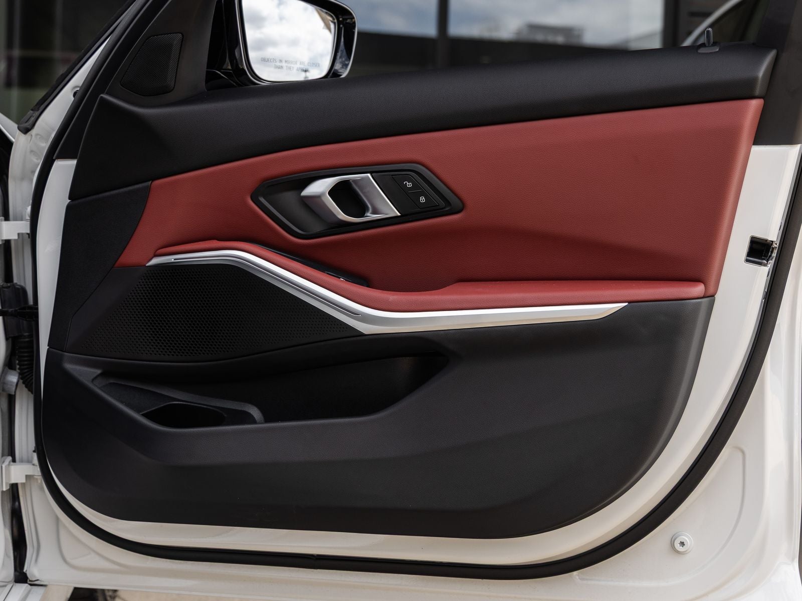 2025 BMW 3 Series 330i