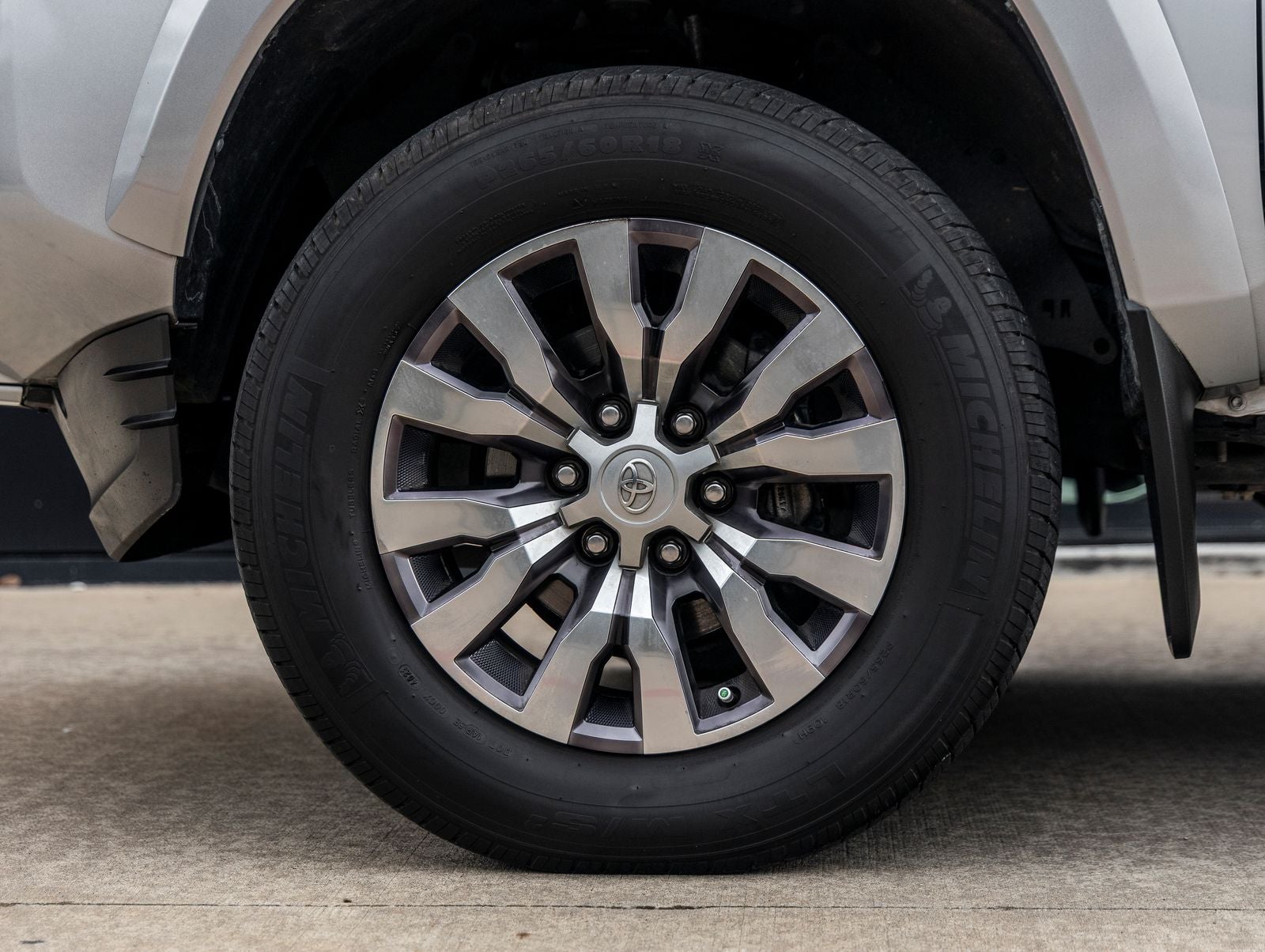 2022 Toyota Tacoma Limited V6