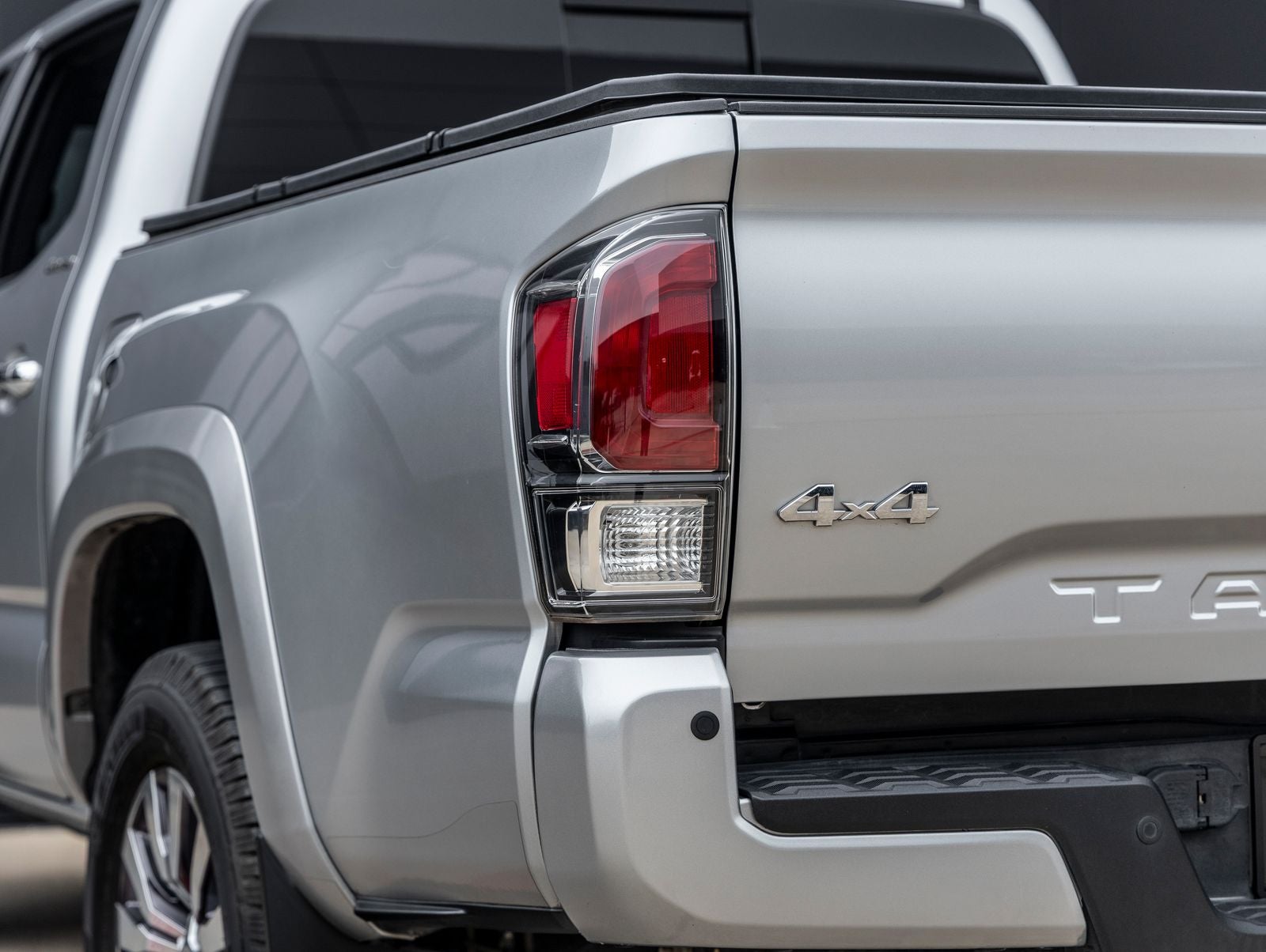 2022 Toyota Tacoma Limited V6