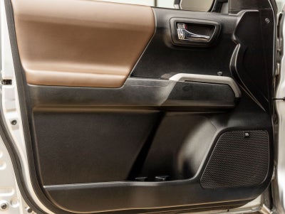 2022 Toyota Tacoma Limited V6