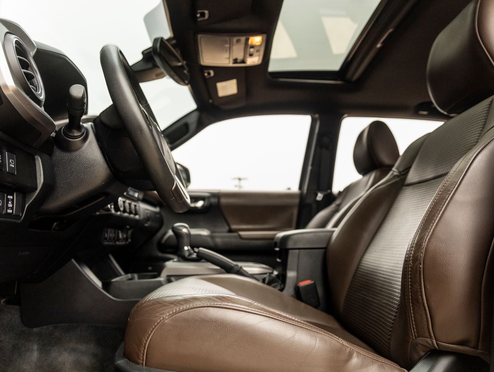 2022 Toyota Tacoma Limited V6