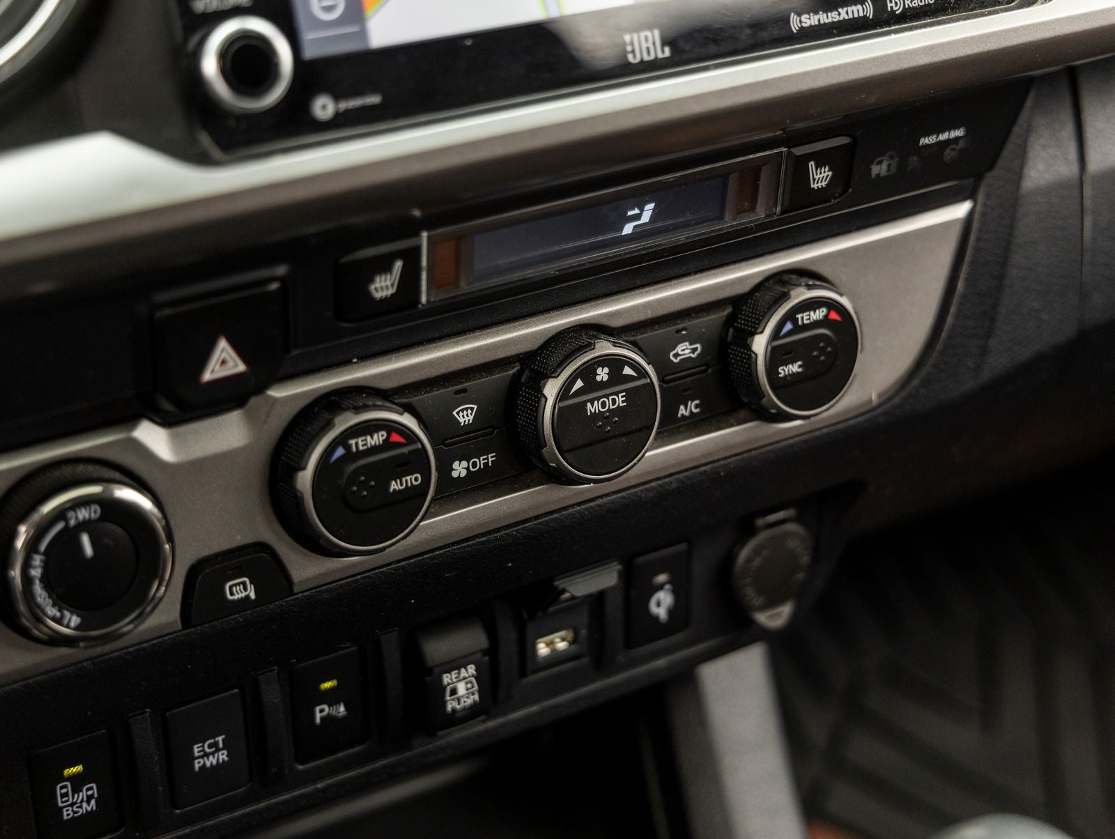 2022 Toyota Tacoma Limited V6