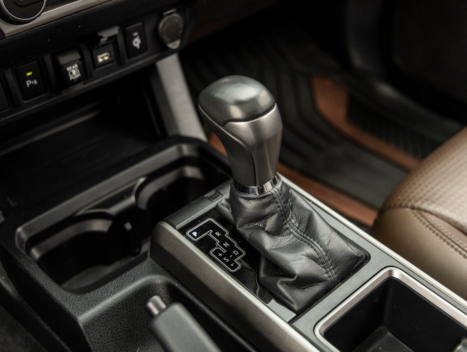 2022 Toyota Tacoma Limited V6