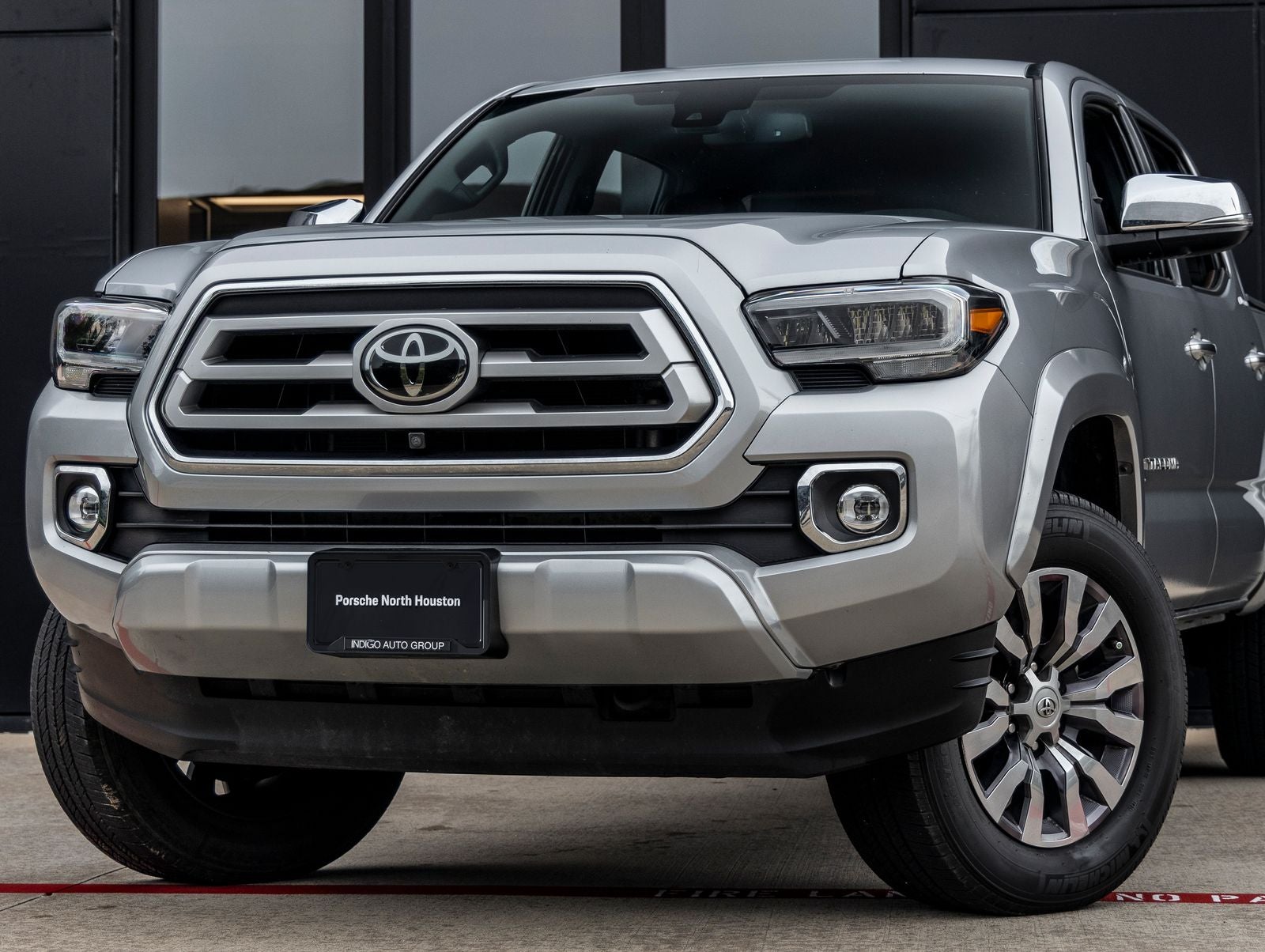2022 Toyota Tacoma Limited V6