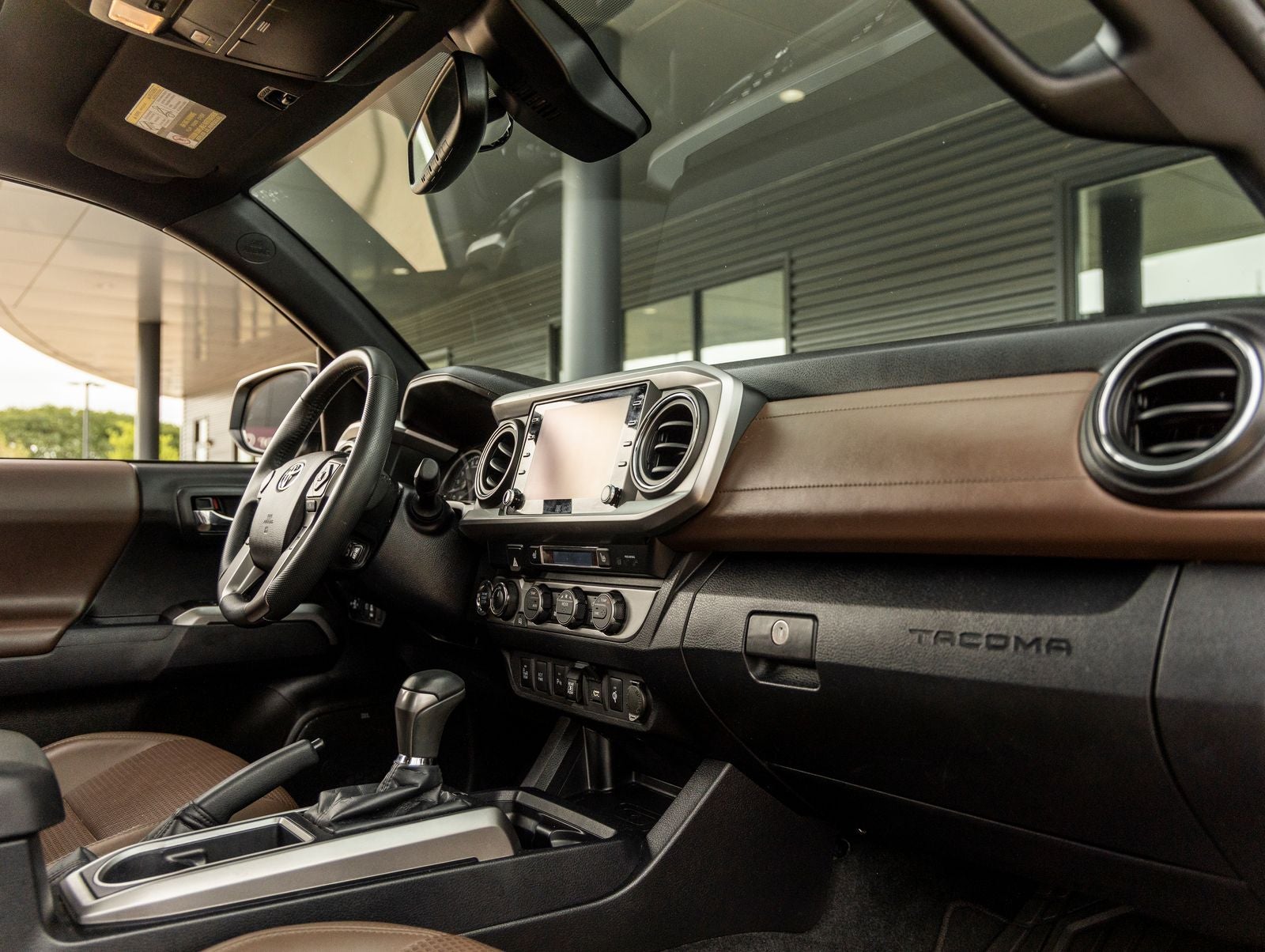 2022 Toyota Tacoma Limited V6