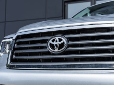 2020 Toyota Sequoia SR5 5.7L