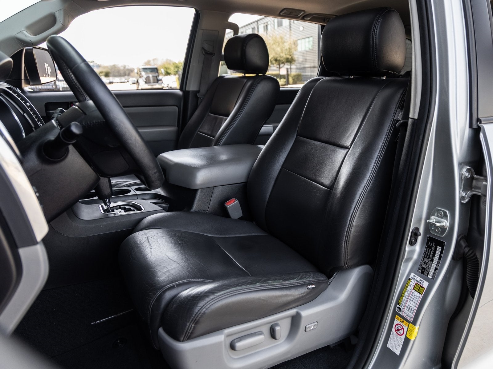 2020 Toyota Sequoia SR5 5.7L