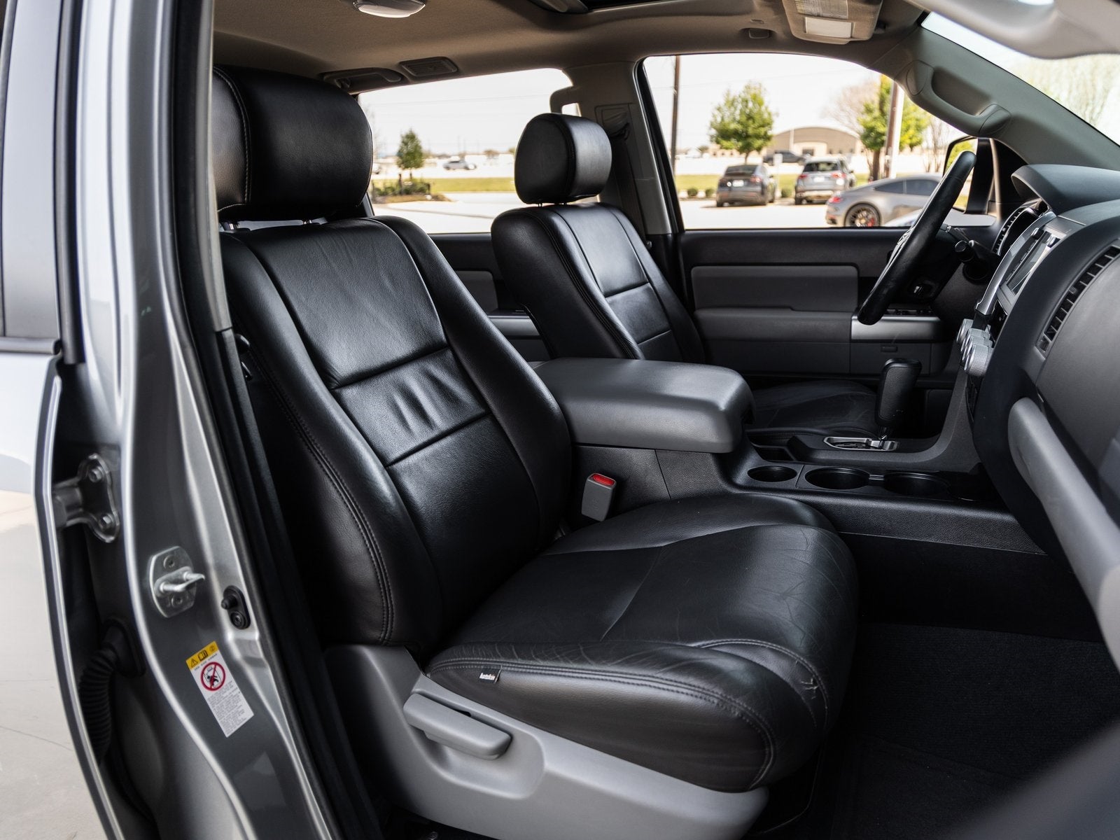 2020 Toyota Sequoia SR5 5.7L