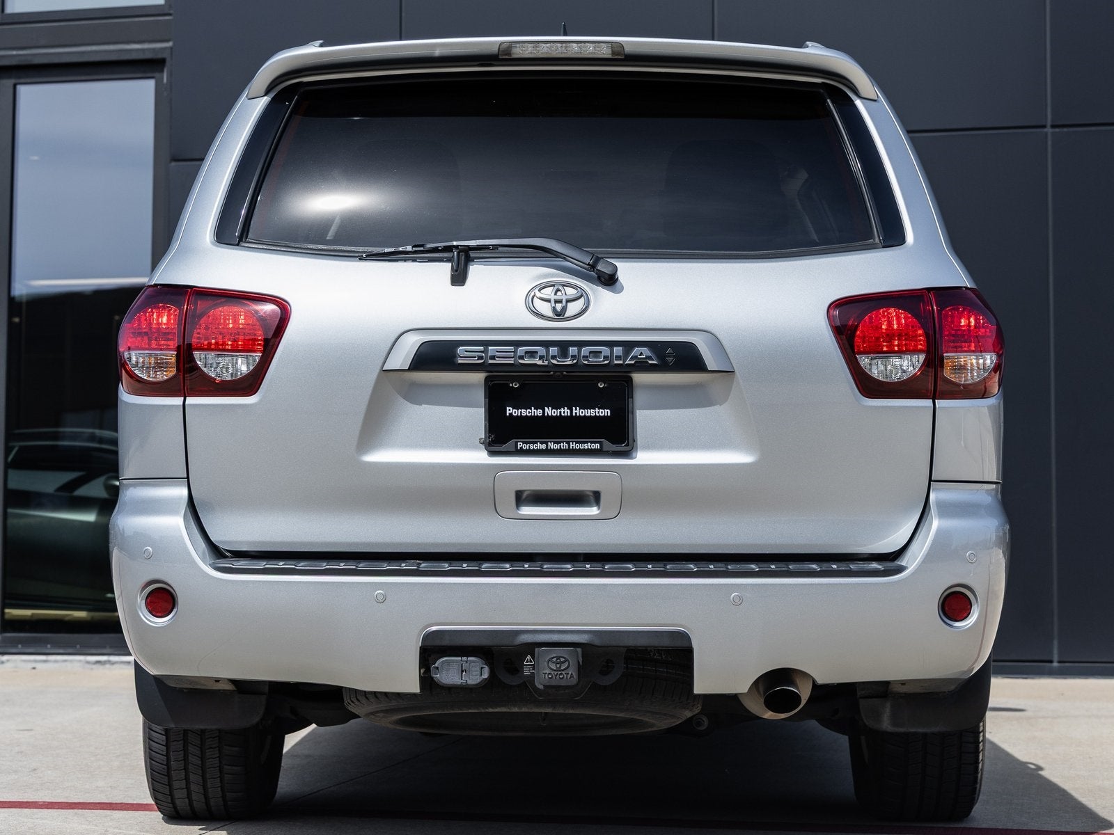 2020 Toyota Sequoia SR5 5.7L