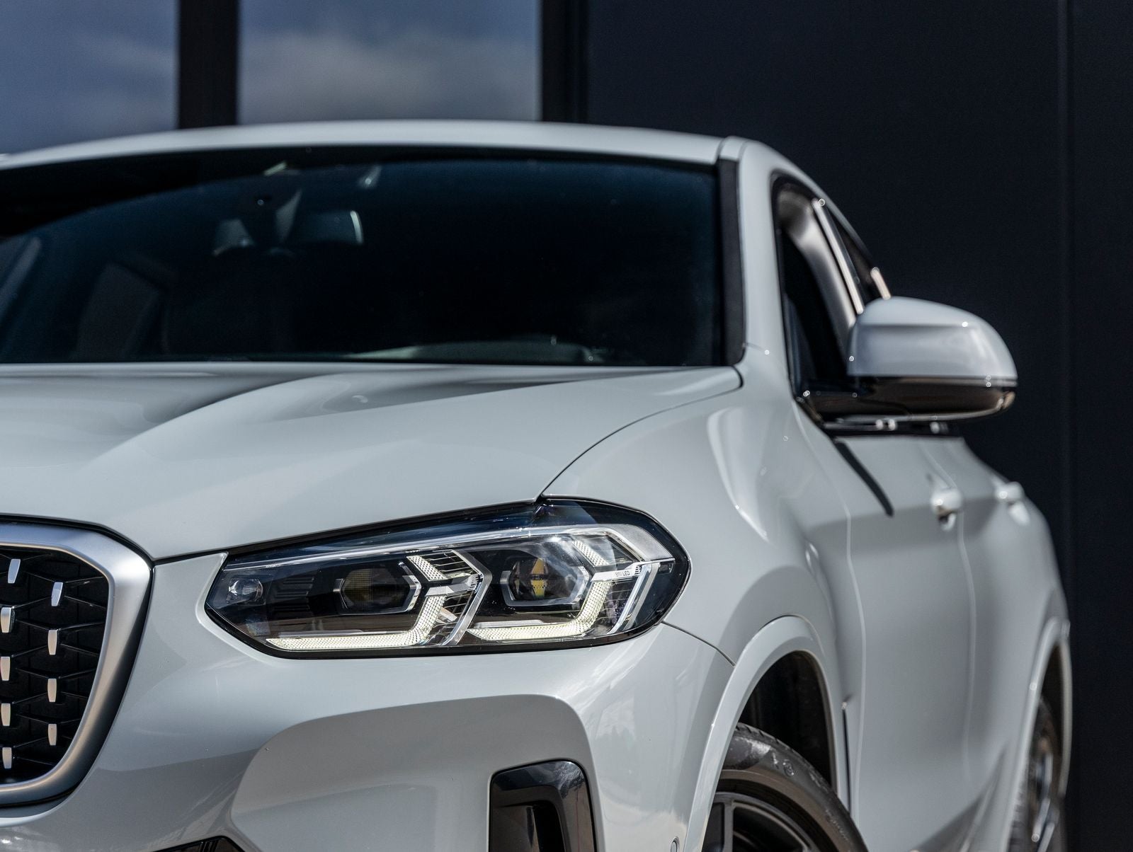 2022 BMW X4 xDrive30i