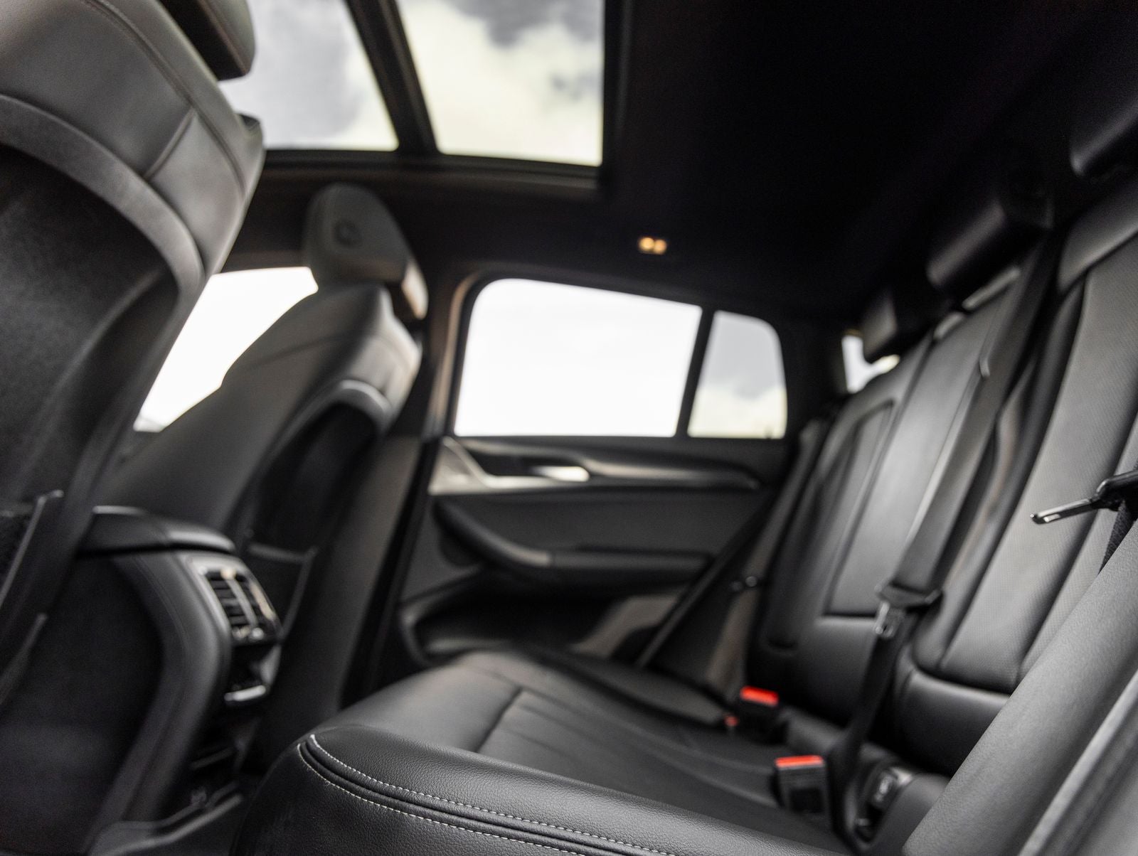 2022 BMW X4 xDrive30i
