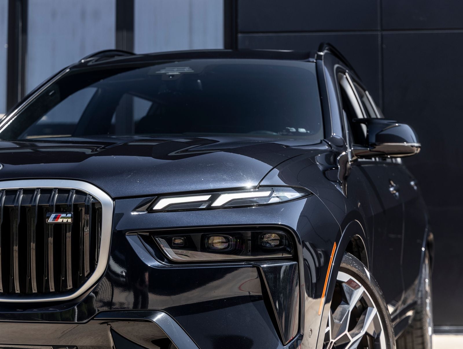2024 BMW X7 M60i