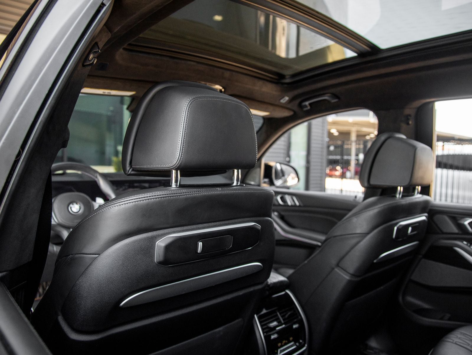 2024 BMW X7 M60i