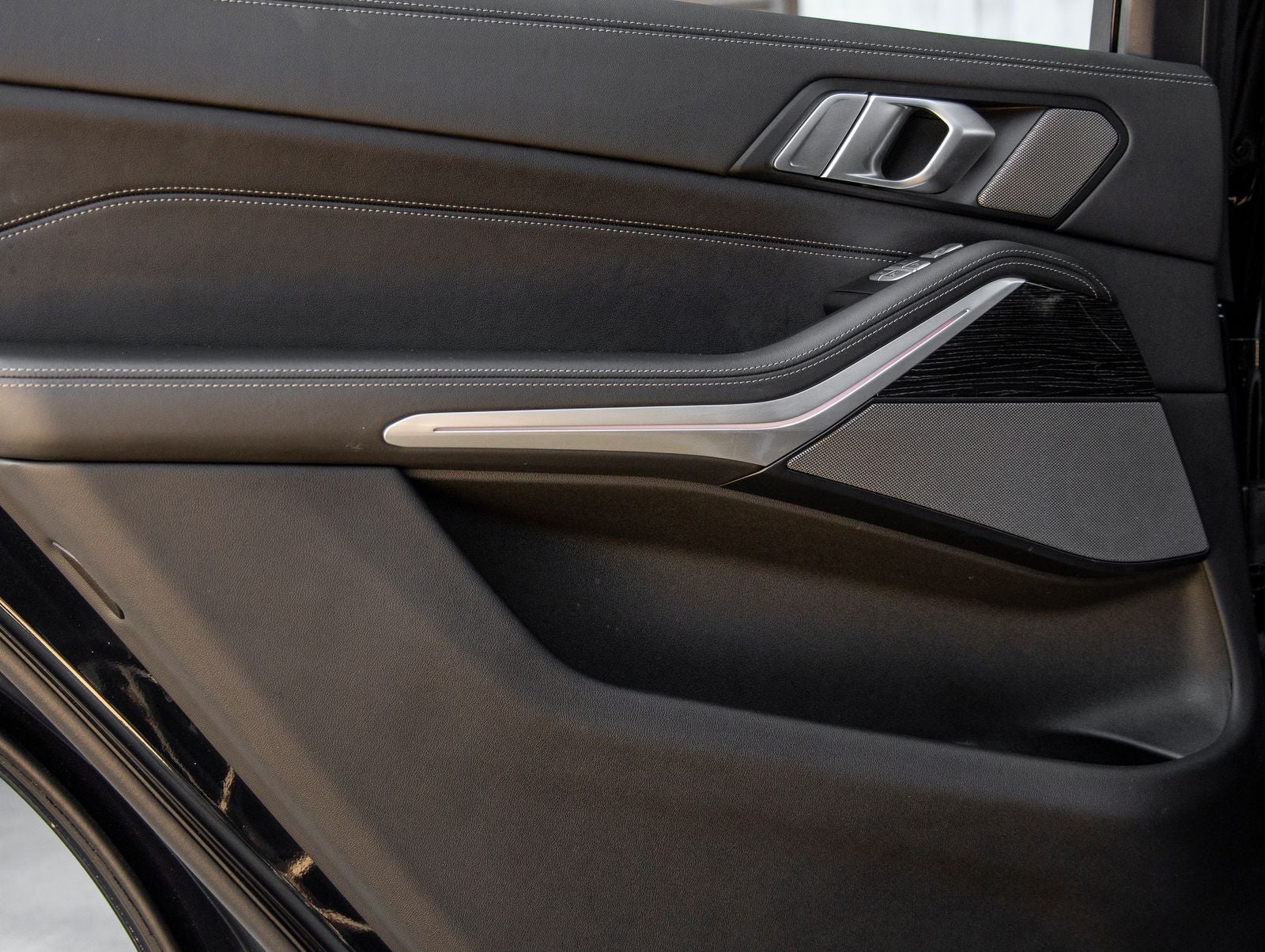 2024 BMW X7 M60i