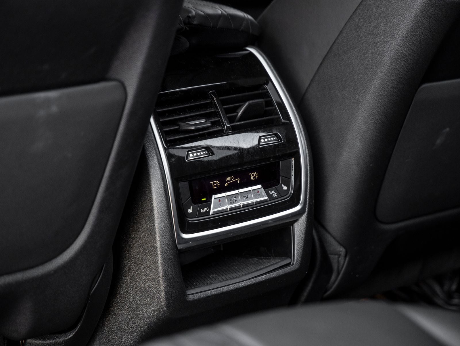 2024 BMW X7 M60i