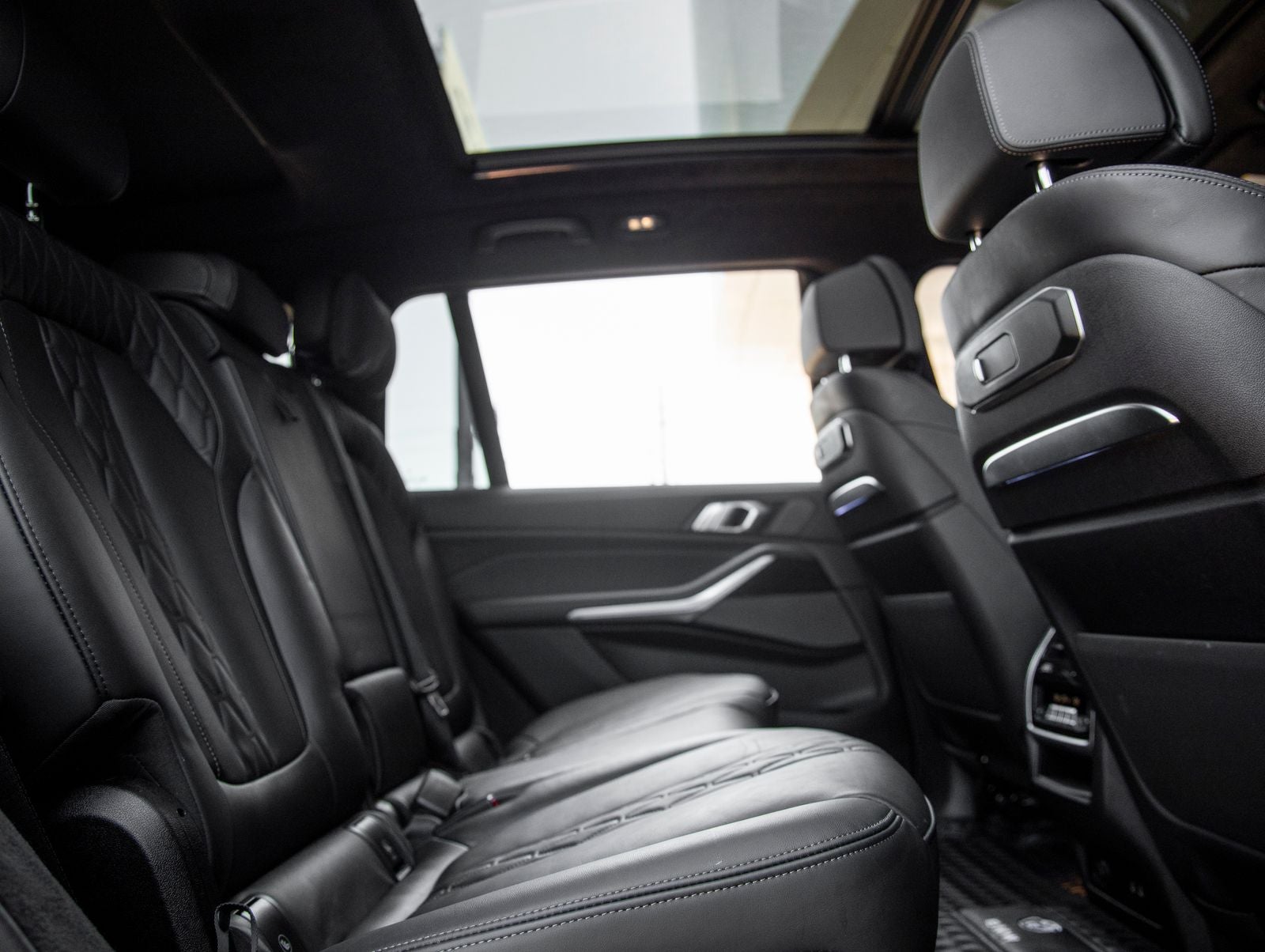 2024 BMW X7 M60i